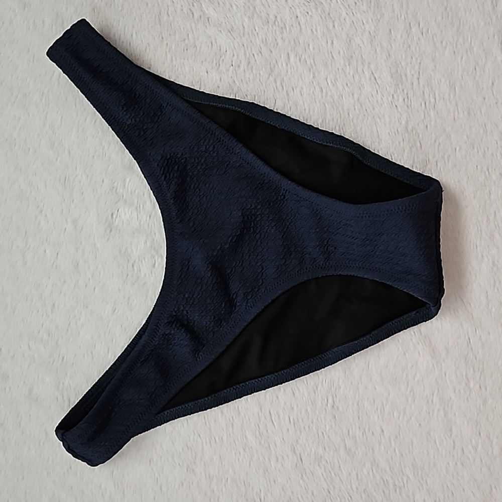 *NWT* J.Crew Curved Waist Textured Bikini Bottom